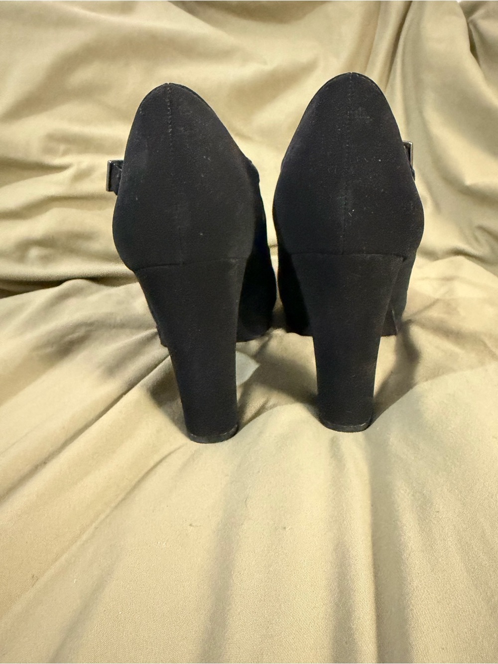 Black Mary Jane Block Heel Pumps with Ankle Strap - Picture 3 of 7